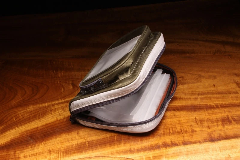 Hareline Essential Tying Materials Bag 3 Hareline Essential Tying Materials Bag